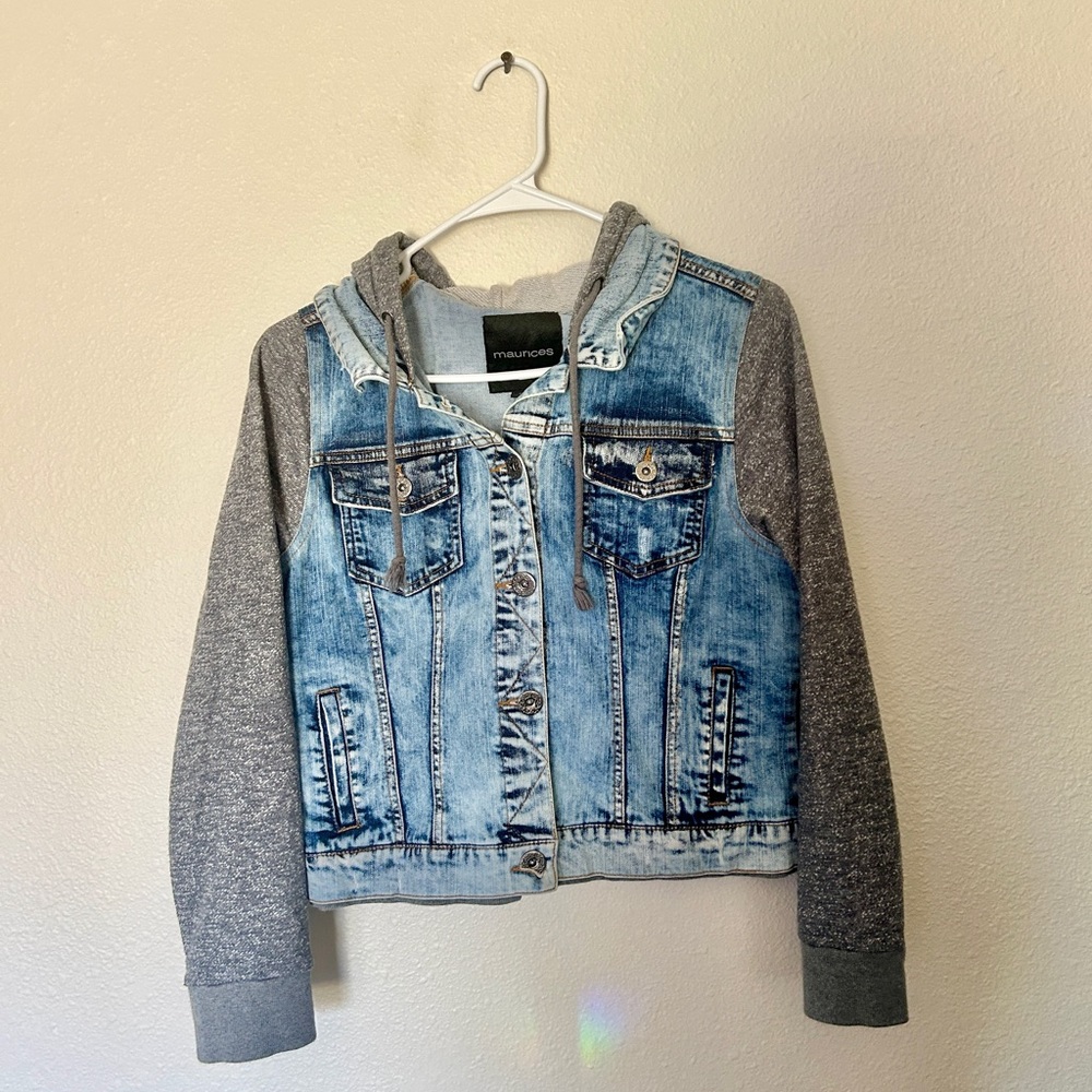 Maurice’s Denim Jacket with Grey Sweatshirt Hood and Sleeves Medium Button Up
